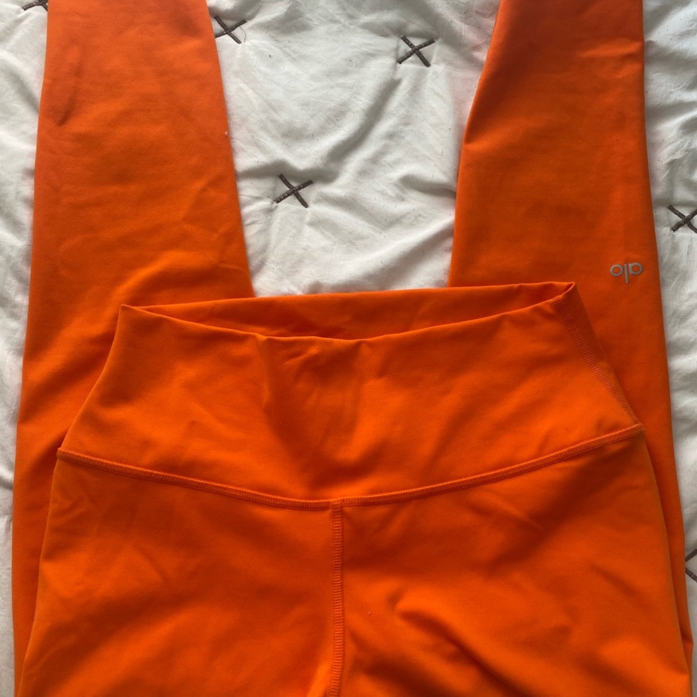 Alo Preowned Orange leggings size large